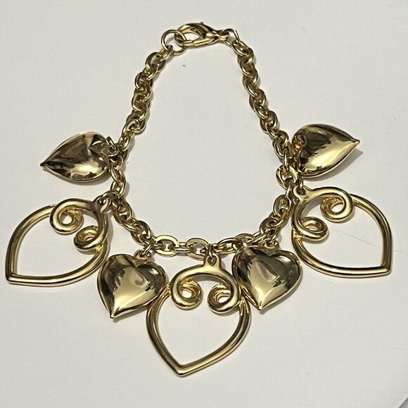 Heart Charm Gold Bracelet - Picture 1 of 4